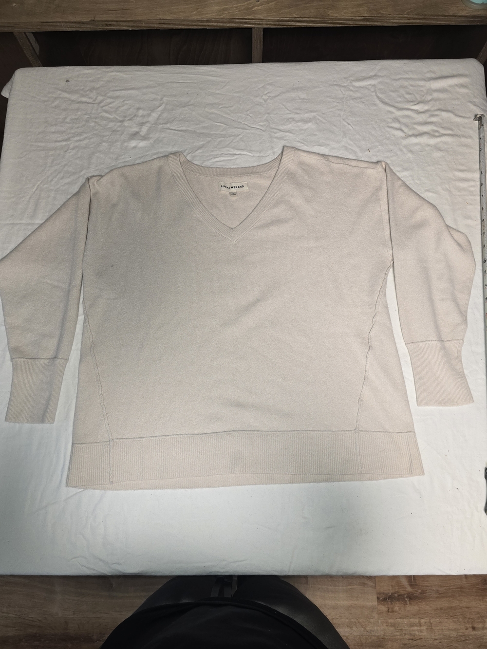 Lucky Brand V-neck Tan Lightweight Sweater - Size Large